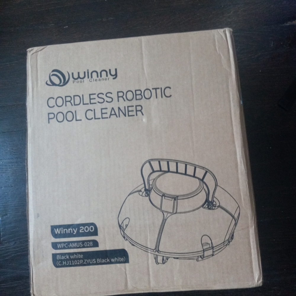 Winny 200 SE Cordless Robotic Pool Cleaner HJ1102